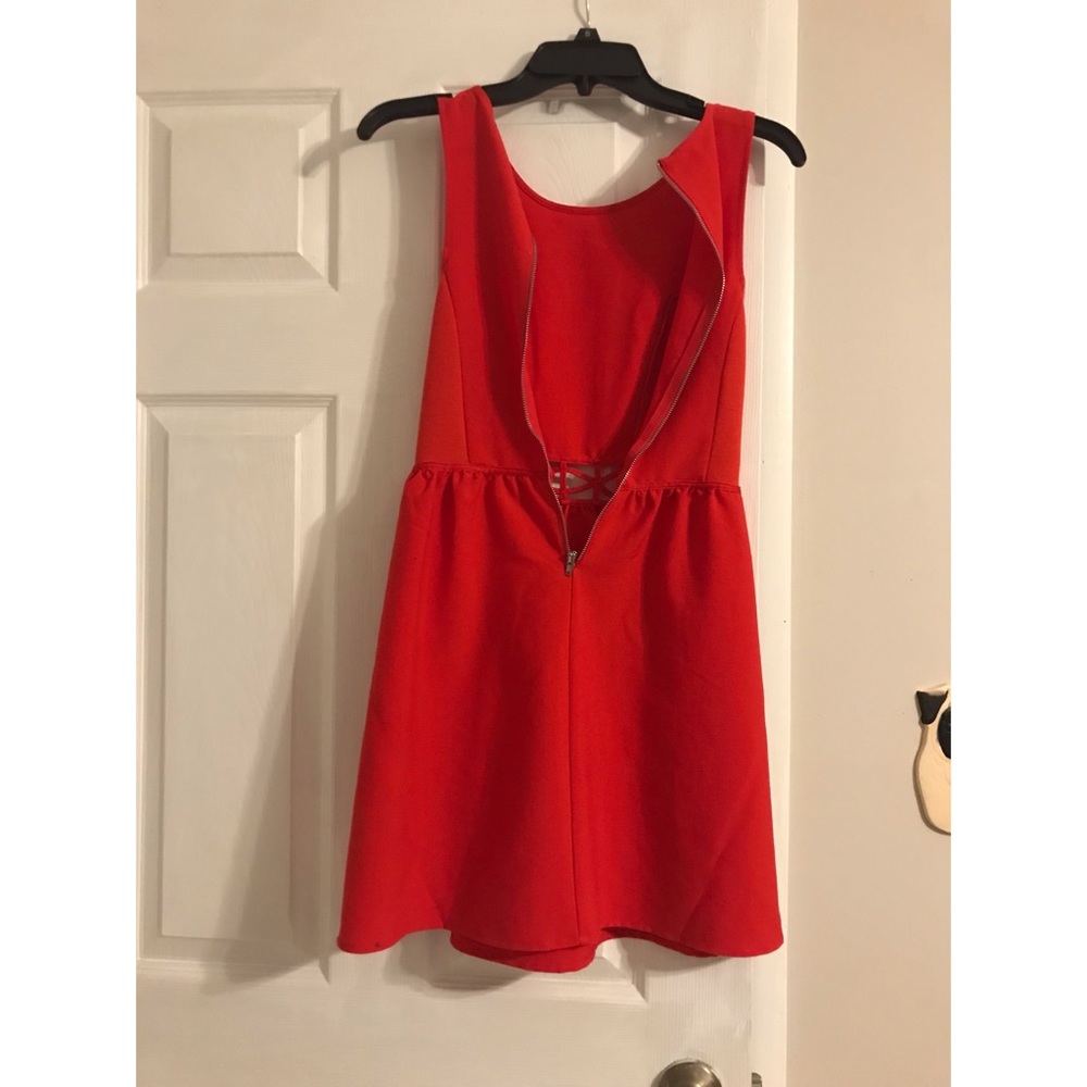 Red H&M dress - Picture 2 of 3